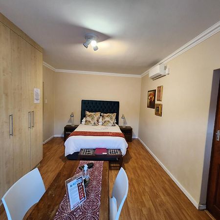 Jenvey House Selfcatering Apartments & Bnb Port Elizabeth Eksteriør bilde